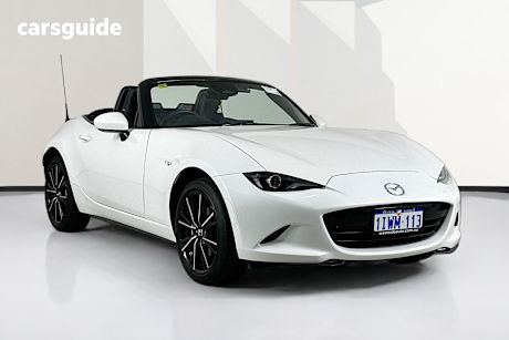 White 2025 Mazda MX-5 Convertible G20 Roadster Gt