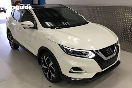 White 2020 Nissan Qashqai Wagon Ti