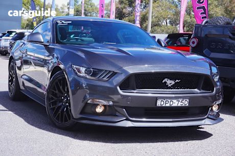 Grey 2017 Ford Mustang Coupe Fastback Gt 5.0 V8