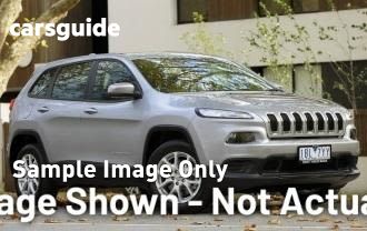 White 2015 Jeep Cherokee Wagon Sport (4X2)
