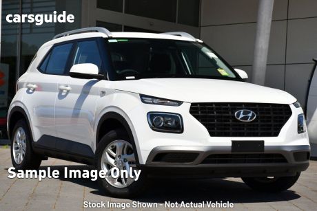 White 2023 Hyundai Venue Wagon