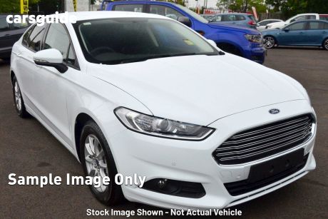White 2015 Ford Mondeo Hatch Ambiente
