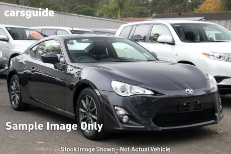 Grey 2013 Toyota 86 Coupe GT