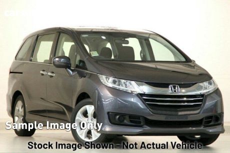 Grey 2015 Honda Odyssey Wagon VTI
