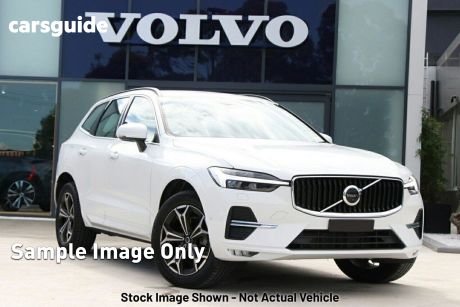 White 2022 Volvo XC60 Wagon B5 Momentum Mhev