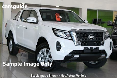 White 2022 Nissan Navara Dual Cab Pick-up ST (4X4)