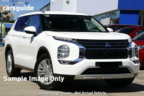 White 2023 Mitsubishi Outlander Wagon LS 7 Seat (2WD)