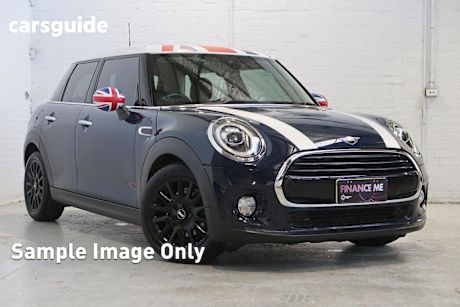 Blue 2018 Mini Cooper Hatchback 5D Hatch