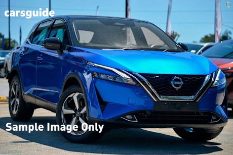 Blue 2024 Nissan Qashqai Wagon ST+