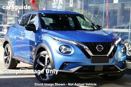 Blue 2020 Nissan Juke Hatchback ST-L