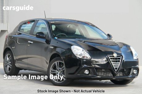 Black 2015 Alfa Romeo Giulietta Hatchback Distinctive