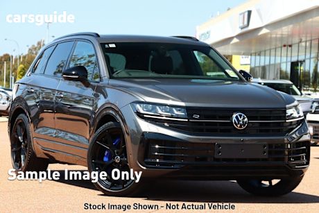 Grey 2025 Volkswagen Touareg Wagon R Ehybrid (phev)