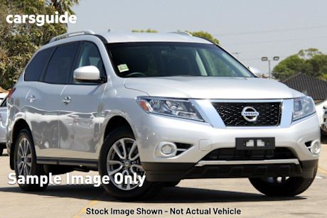 Silver 2013 Nissan Pathfinder Wagon ST (4X2)