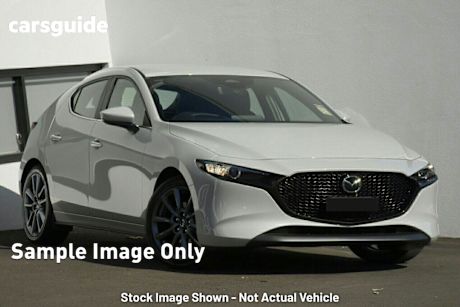 White 2025 Mazda 3 Hatchback G20 Evolve