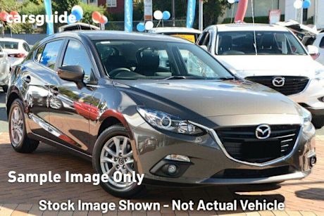 Grey 2016 Mazda 3 Hatchback Maxx