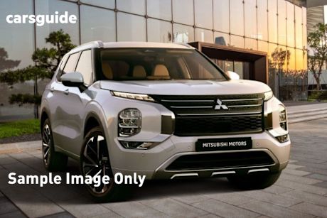 Silver 2024 Mitsubishi Outlander Wagon Exceed 7 Seat (Awd)