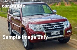 White 2017 Mitsubishi Pajero Wagon Glx Lwb (4X4)