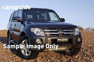 Silver 2007 Mitsubishi Pajero Wagon Vr-X Lwb (4X4)