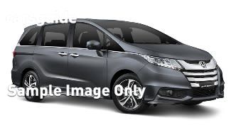 Grey 2015 Honda Odyssey Wagon Vti