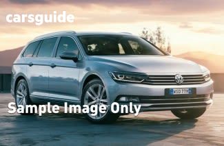 White 2018 Volkswagen Passat Wagon 132 Tsi Comfortline