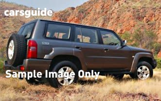 White 2016 Nissan Patrol Wagon St (4X4)