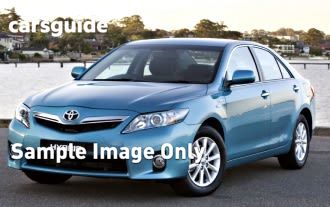 Silver 2010 Toyota Camry Sedan Hybrid