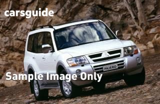 White 2003 Mitsubishi Pajero Wagon Exceed Lwb (4X4)