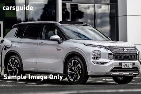 Silver 2025 Mitsubishi Outlander Wagon Phev Exceed 5+2 Seat (Awd)