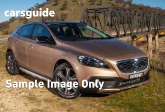 Silver 2013 Volvo V40 Hatchback T5 Cross Country