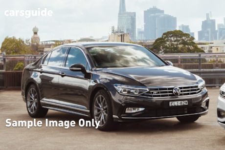 White 2022 Volkswagen Passat Sedan 140Tsi Business