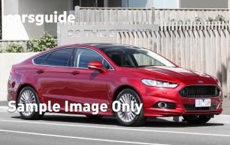 Blue 2017 Ford Mondeo Hatchback Titanium