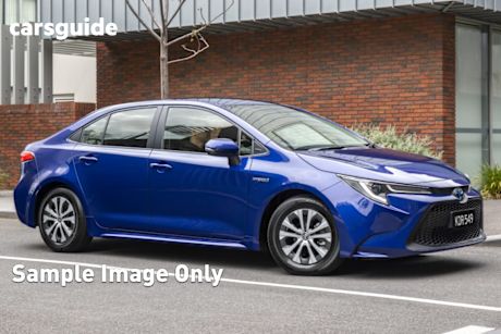 White 2022 Toyota Corolla Sedan Sx Hybrid