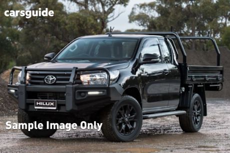 White 2024 Toyota Hilux X Cab Cab Chassis Sr (4X4)