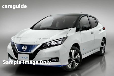 White 2021 Nissan Leaf Hatchback