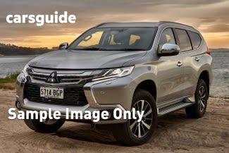 Silver 2016 Mitsubishi Pajero Sport Wagon Glx (4X4)