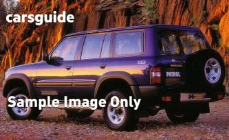 Gold 1999 Nissan Patrol Wagon St (4X4)