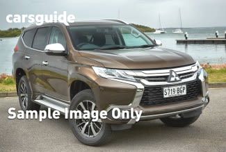 Silver 2016 Mitsubishi Pajero Sport Wagon Gls (4X4) 7 Seat