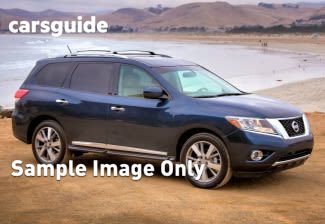 Silver 2014 Nissan Pathfinder Wagon St (4X2)