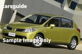 Gold 2008 Nissan Tiida Hatchback St-L