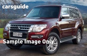 White 2017 Mitsubishi Pajero Wagon Exceed Lwb (4X4)