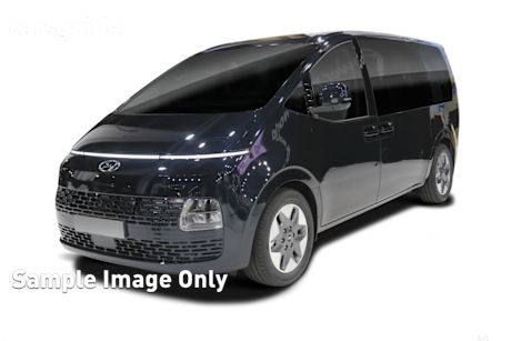 White 2025 Hyundai Staria Wagon Highlander