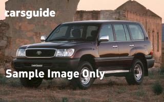 Silver 2000 Toyota Landcruiser Wagon Gxl (4X4)