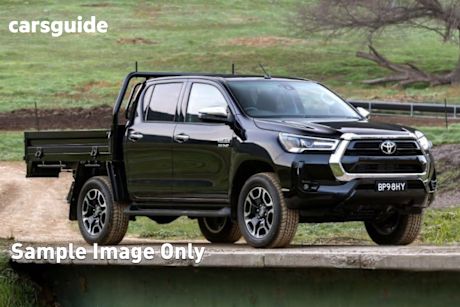 Silver 2025 Toyota Hilux Double Cab Chassis Sr (4X4) Steel Wheels