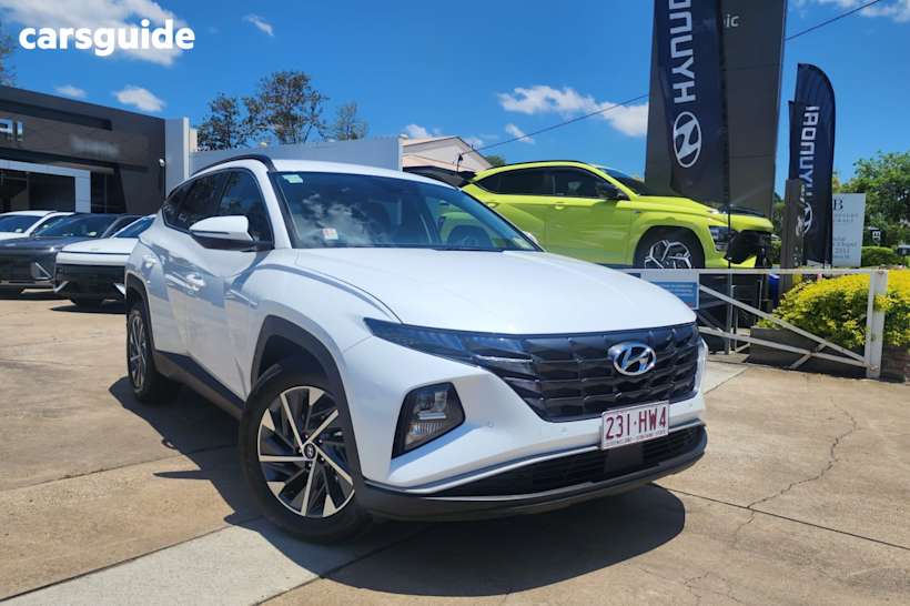 White 2023 Hyundai Tucson Wagon Elite (Awd)