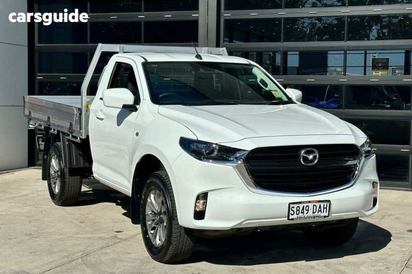 White 2023 Mazda BT-50 Cab Chassis Xt (4X4)