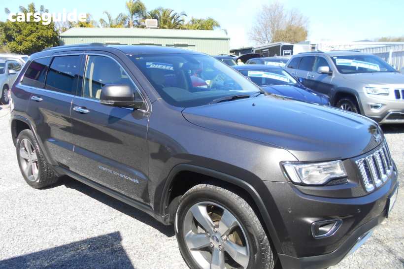 Grey 2014 Jeep Grand Cherokee Wagon Limited (4X4)