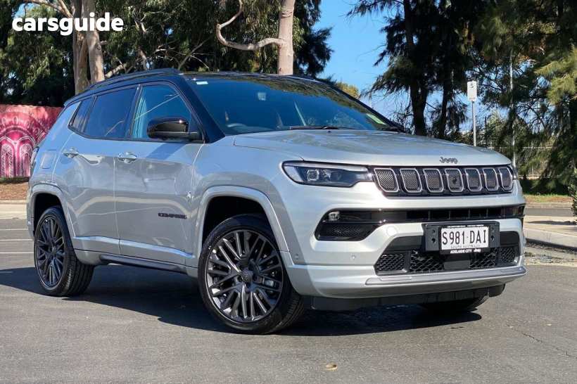 Silver 2023 Jeep Compass Wagon S-Limited