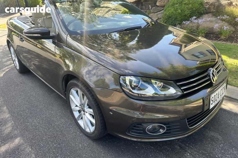 Grey 2011 Volkswagen EOS Convertible 155 TSI