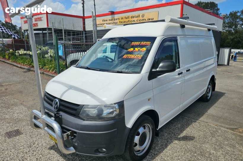 White 2010 Volkswagen Transporter Van LWB 4 Motion