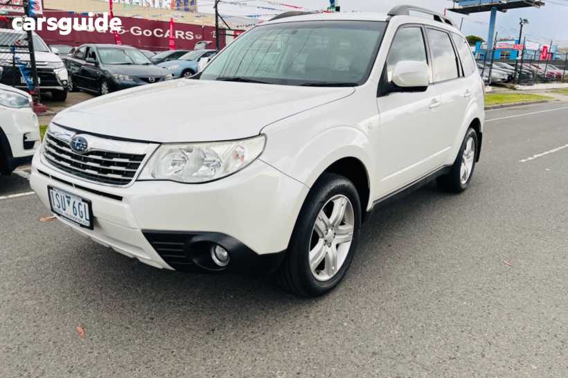 White 2009 Subaru Forester Wagon XS
